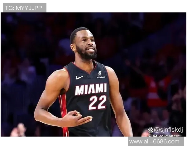 维金斯称赞鲍威尔赛季表现出色第四节关键时刻展现爆发力 维金斯称赞鲍威尔赛季表现出色第四节关键时刻展现爆发力